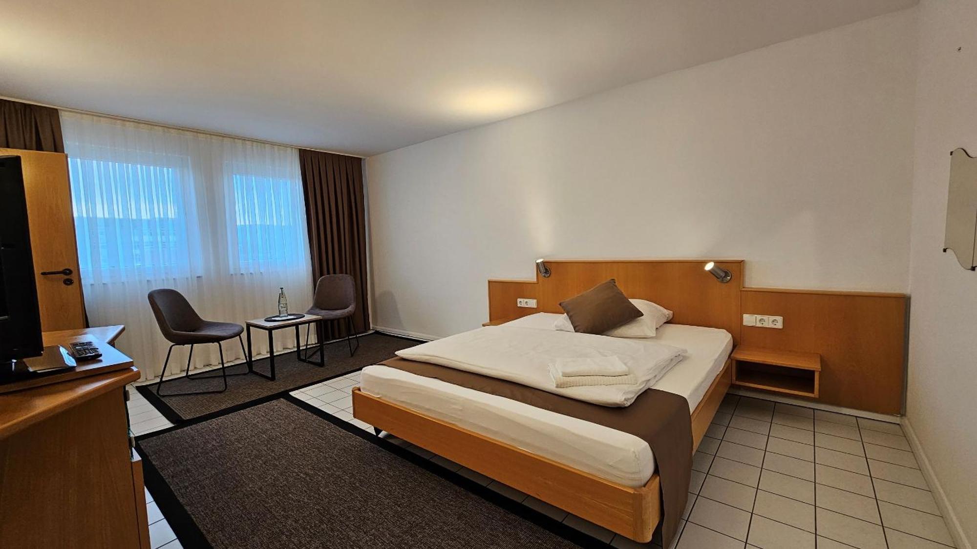 Elha Hotel 3*