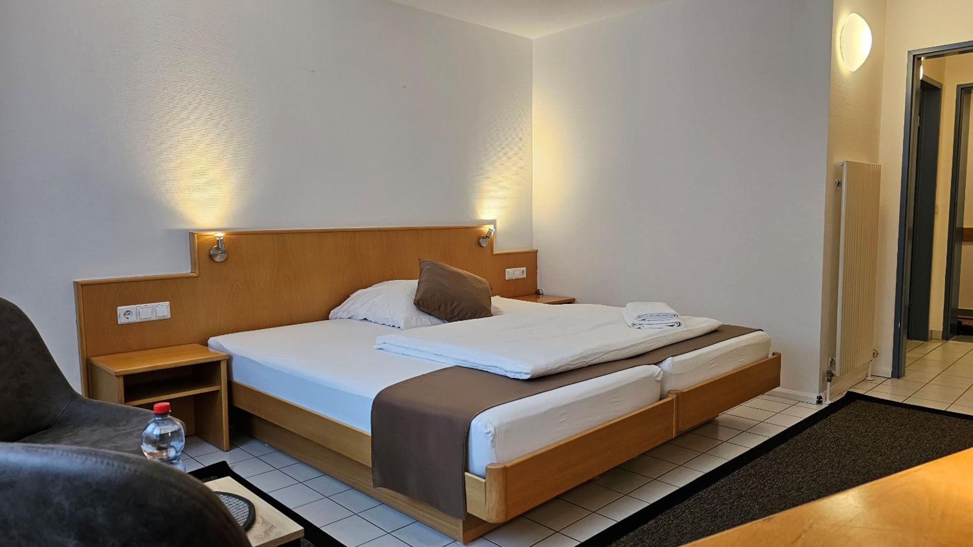 Hotel Elha 3*
